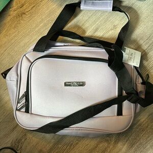 Travelers club 15in boarding tote in lilac